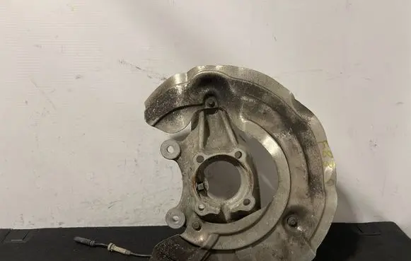 BMW M4 F82 F83 Front wheel hub 