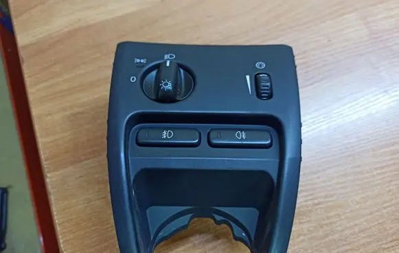 Volvo XC90 Light switch 30739302