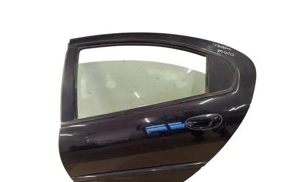 Dodge Intrepid Rear door