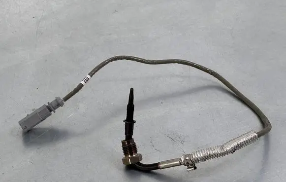 Skoda Kodiaq Exhaust gas temperature sensor 05L906088CA