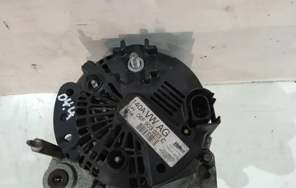 Volkswagen Golf VII Generator/alternator 06F903023C