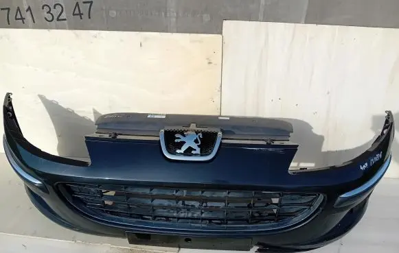 Peugeot 407 Front bumper