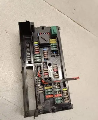 BMW X3 F25 Fuse module 217033444E 03572858 9259467