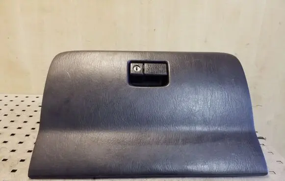 Toyota RAV 4 (XA20) Glove box 5555042030 5555142020