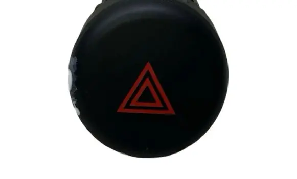 Nissan Juke I F15 Hazard light switch 06019
