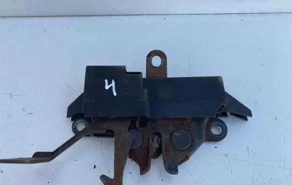 Toyota Avensis T220 Engine bonnet/hood lock/catch
