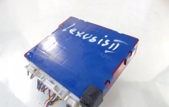 Lexus IS 220D-250-350 Light module LCM 8994053030