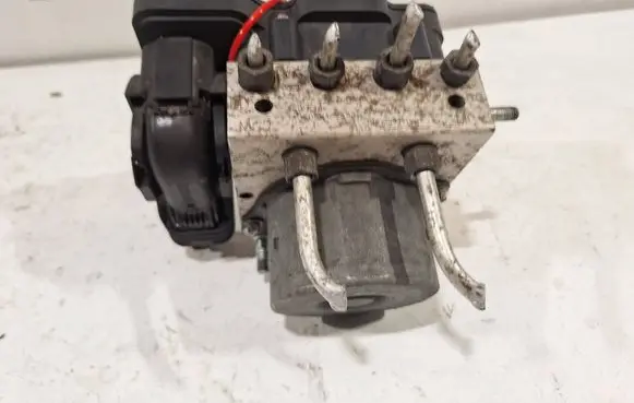 Renault Twingo III ABS Pump 0265260967