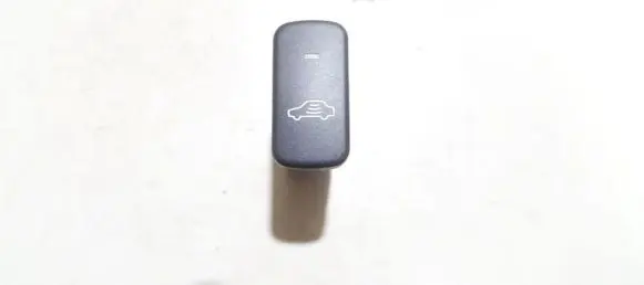 Volvo S40, V40 Alarm switch 30889360