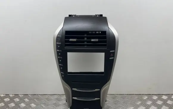 Lincoln MKZ II Radio/GPS head unit trim DP5P7E453GC DP5T18D699CM DP5T18E245CM