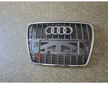 Audi A6 S6 C6 4F Front bumper upper radiator grill 4F0853651L