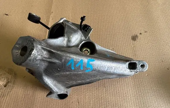 Skoda Octavia Mk3 (5E) Engine mounting bracket 4M0199307AD