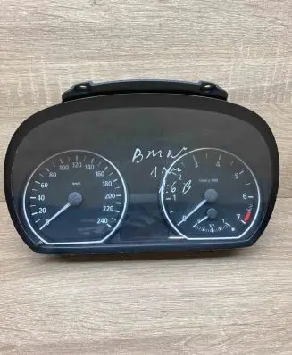 BMW 1 E81 E87 Speedometer (instrument cluster) 6964499 1024932