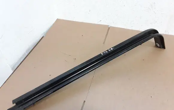 Dacia Dokker Sliding door check strap stopper 777606702R