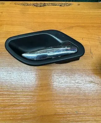 Front door interior handle