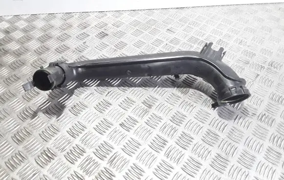 Intercooler hose/pipe