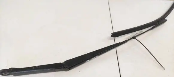Volvo XC90 Front wiper blade arm