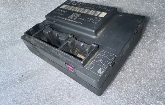 Audi A6 S6 C6 4F Door control unit/module 4F0959794A 4F0910795A