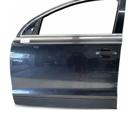 Audi Q7 4L Front door