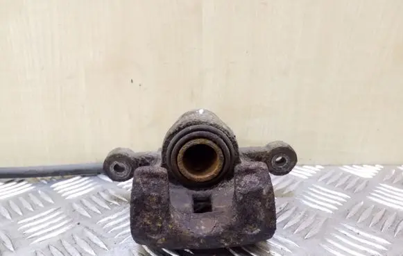 KIA Sportage Rear brake caliper
