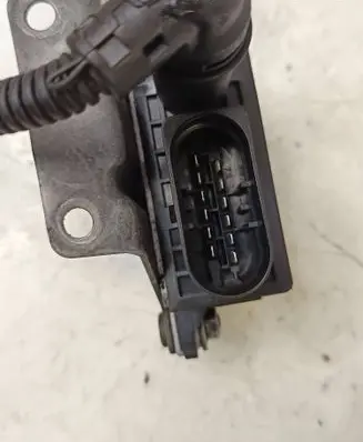 BMW X3 E83 Glow plug pre-heat relay 0522120703