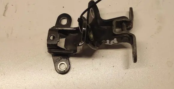 Rear door hinge set