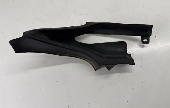 Tesla Model X Wiper trim 106460200B