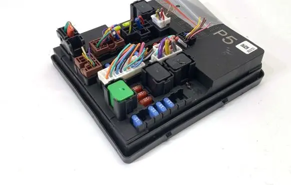 Nissan Juke I F15 Other control units/modules 284B71TT2A
