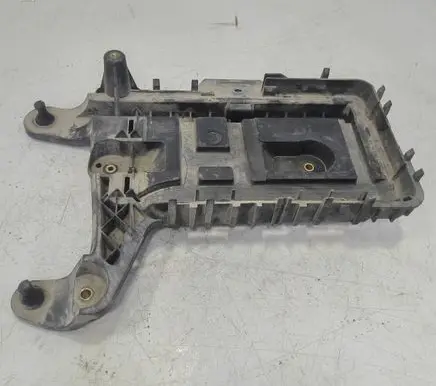 Volkswagen Caddy Battery tray 1K0915333
