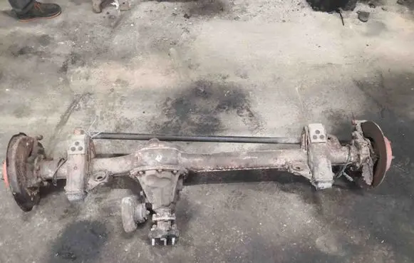 Rear axle beam