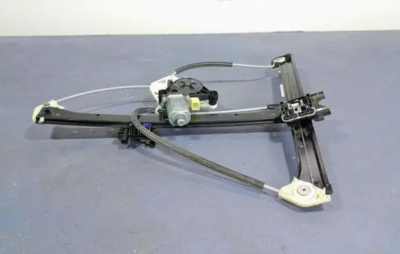 Audi Q7 4M Rear door window regulator with motor 8W0959801