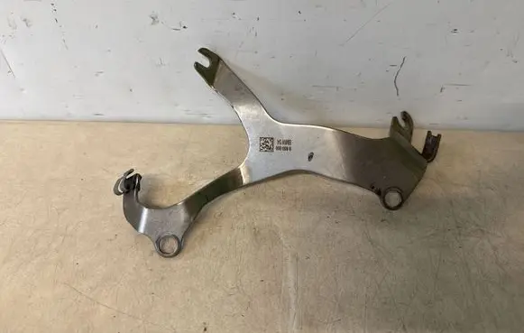 BMW 3 G20 G21 Muffler mount bracket/holder 8659800