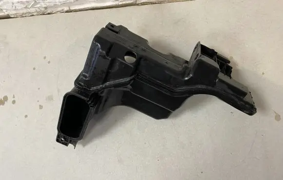 Peugeot Rifter Intake resonator 9810920880