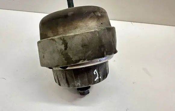 Audi A6 S6 C6 4F Engine mount bracket