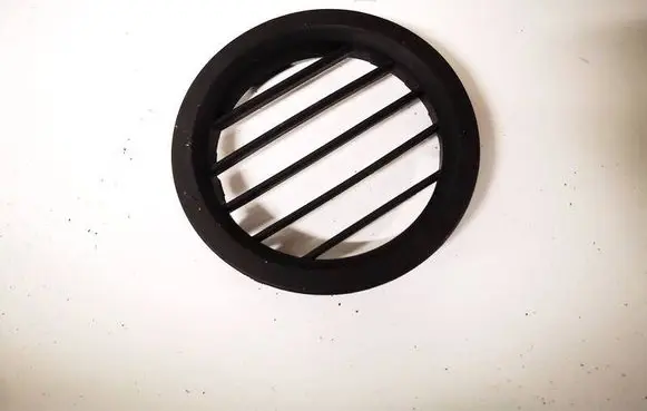 Volkswagen Touareg I Dash center air vent grill 7l6819103
