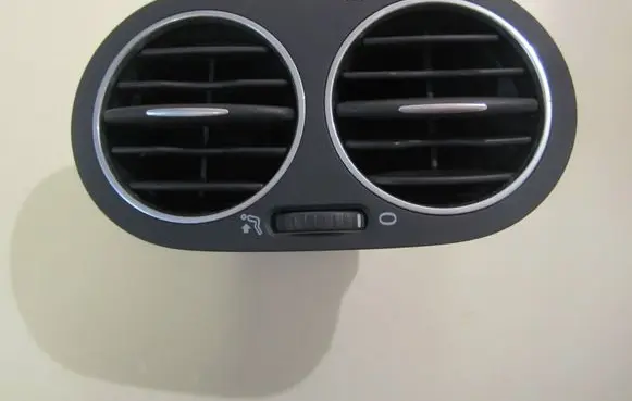 Volkswagen Golf V Dashboard side air vent grill/cover trim 5M0819759