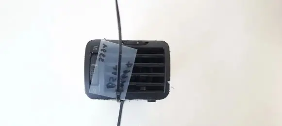 Volkswagen PASSAT B5 Dash center air vent grill 3b0819703