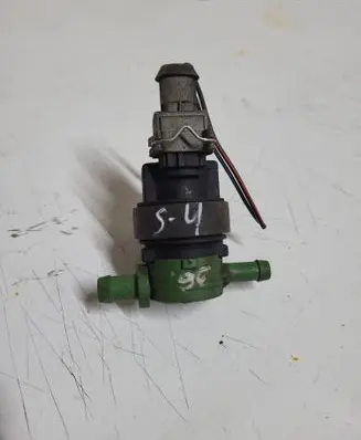 Mercedes-Benz E W210 Valve vacuum 0004703293