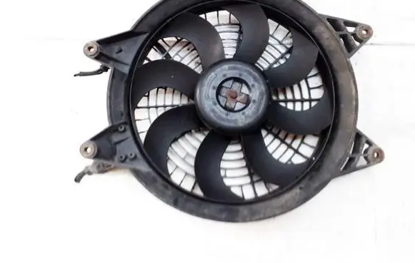 KIA Carnival Radiator cooling fan shroud