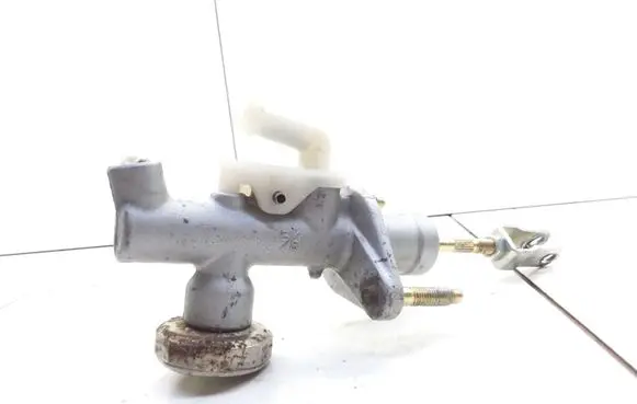 Nissan Primera Clutch master cylinder