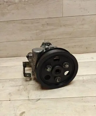 Citroen C5 Power steering pump 9682352380 7691955359