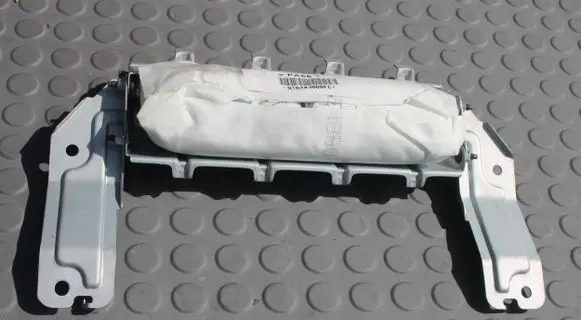 Knee airbag