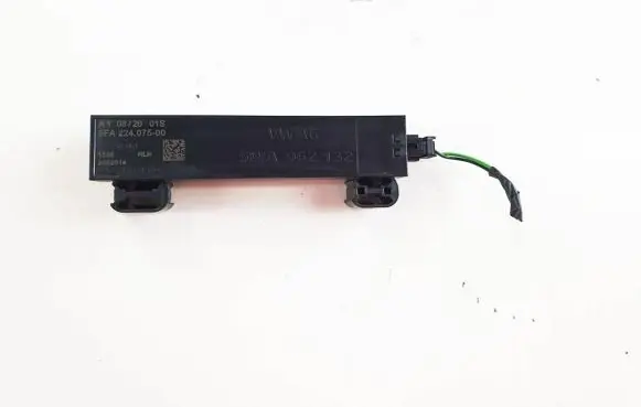 Audi A3 8Y Keyless system antenna 5FA22407500 1595 2002014
