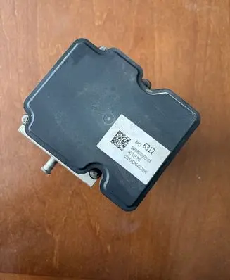 Chevrolet Corvette C7 ABS Pump 84116312 2265106527
