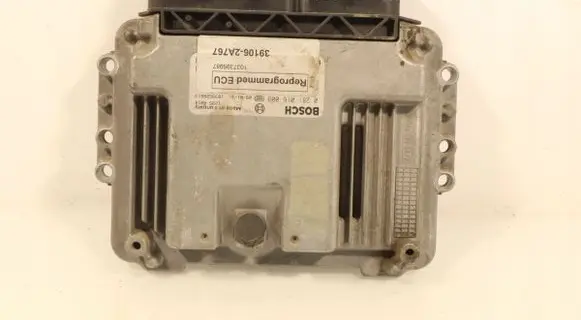 Hyundai i30 Engine control unit/module ECU 0281016009