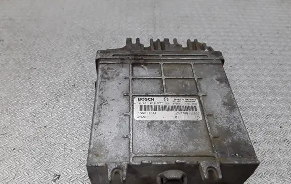 Renault Scenic I Engine control unit/module 0281010077 7700114644