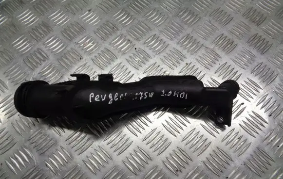 Peugeot 407 Oil fill pipe 