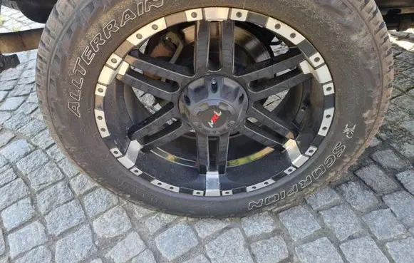 Ford F150 R20 alloy rim 