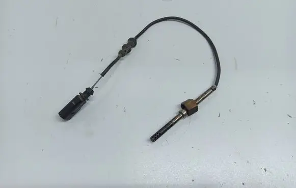 Audi A3 S3 8P Exhaust gas temperature sensor 06F906088