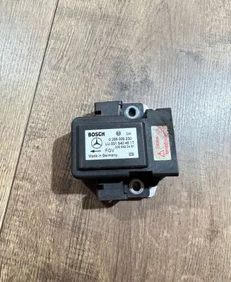 Mercedes-Benz S W220 ESP acceleration yaw rate sensor 0265005230 0015404517